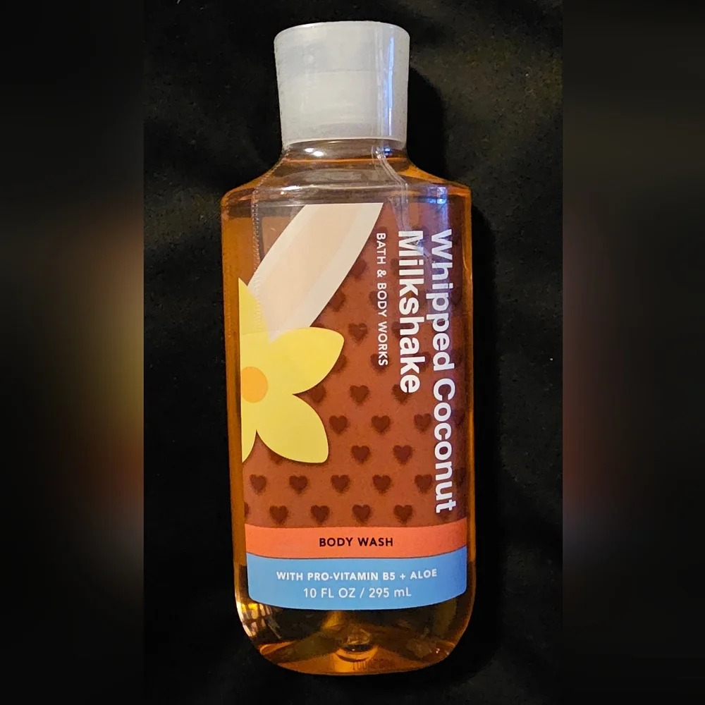 Bath & Body Works Whipped Coconut Milkshake Body Wash